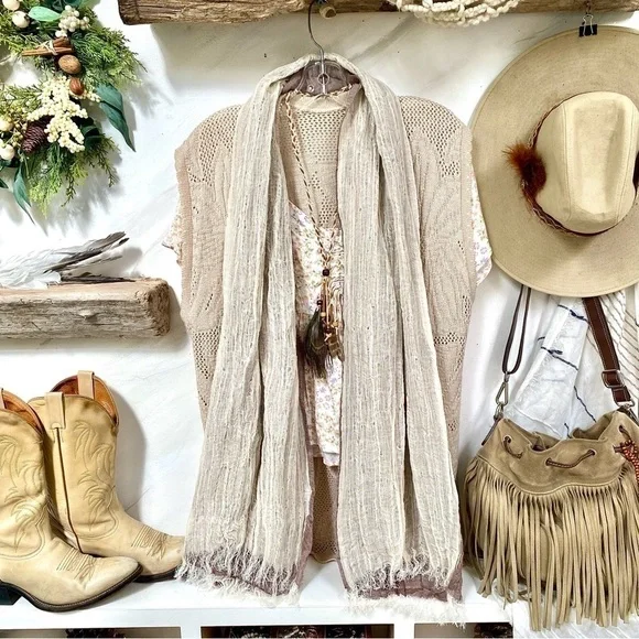 ⭐️Trendy gauze reversible scarf/wrap w prairie/cottage core vibe - Picture 6 of 14